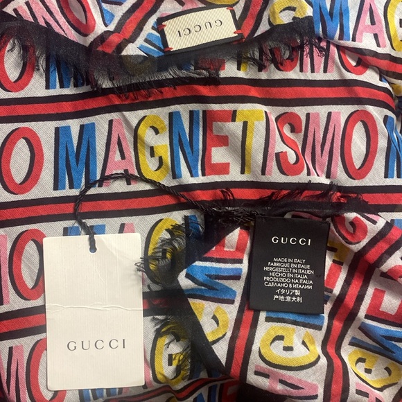 Gucci Scarf limited edition line! - Picture 4 of 4